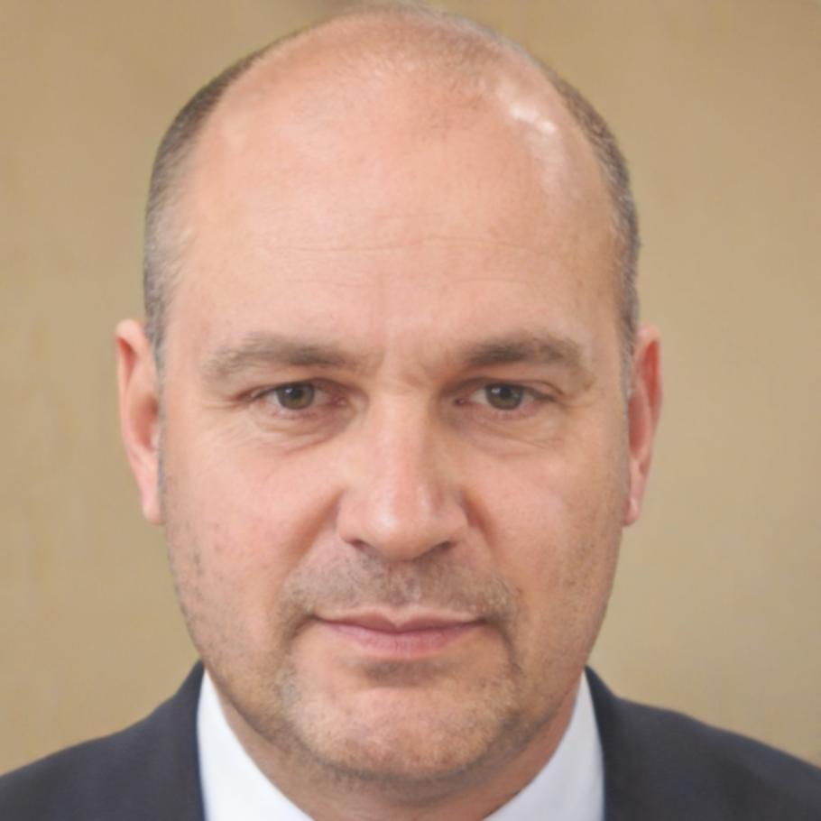 Marco Rossi, responsabile sicurezza informatica orlinquavexi